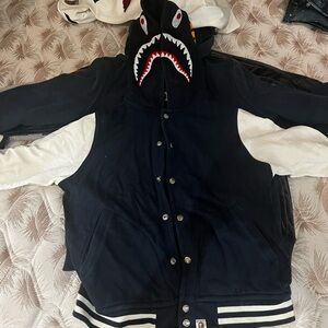 air jordan hoodies size ，bape shark size L